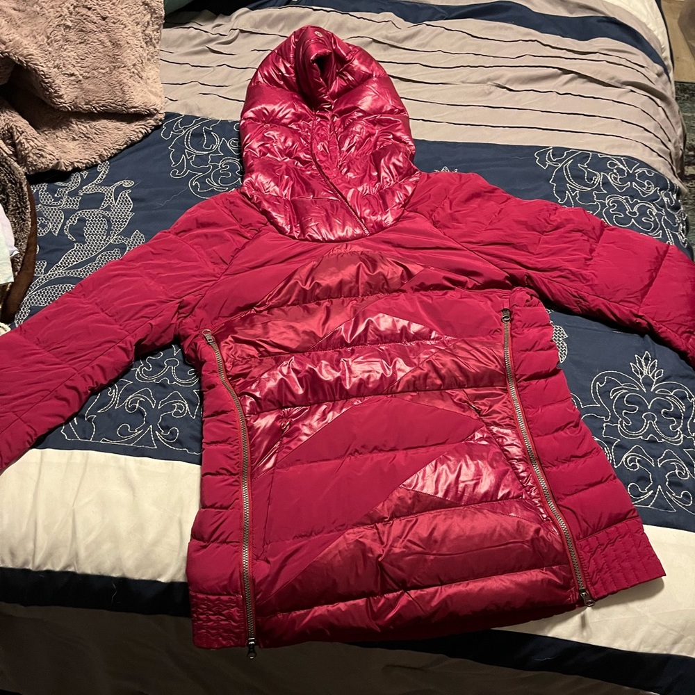Super cute Lulu pullover